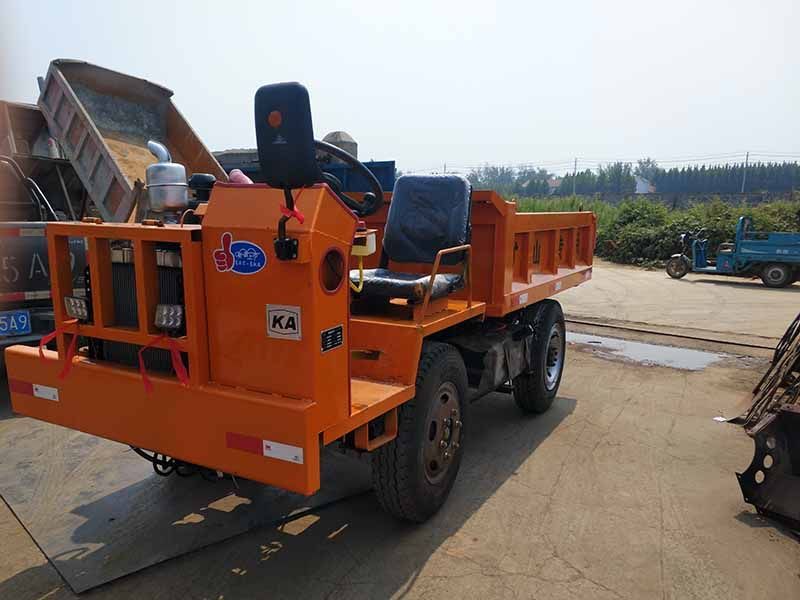 礦用運(yùn)輸車(chē)