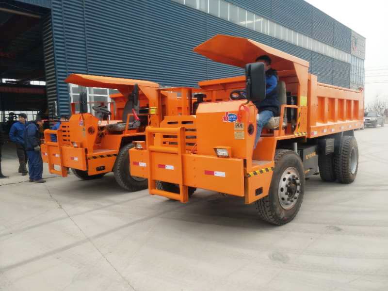 20噸濕式制動礦用運輸車